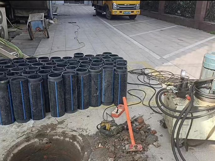 亳州PE置换管厂家 DN315置换管 非开挖管短管置换